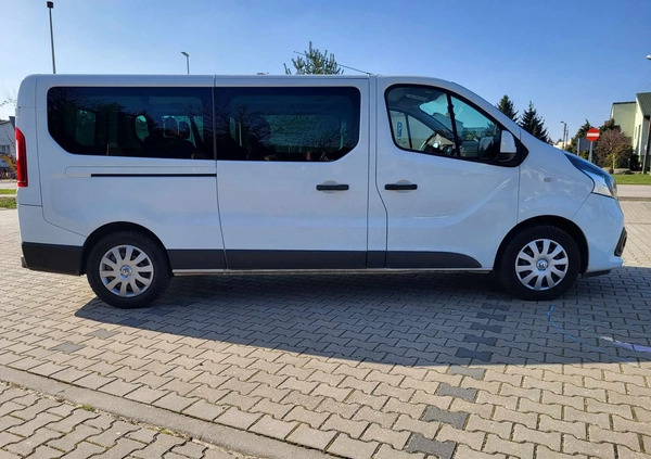 Renault Trafic cena 61900 przebieg: 389241, rok produkcji 2018 z Grajewo małe 67